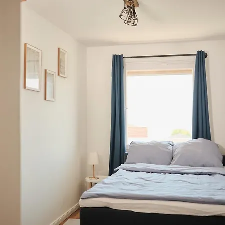 Apartman Seeblick - 4-zimmer Mit 3 Schlafzimmer *